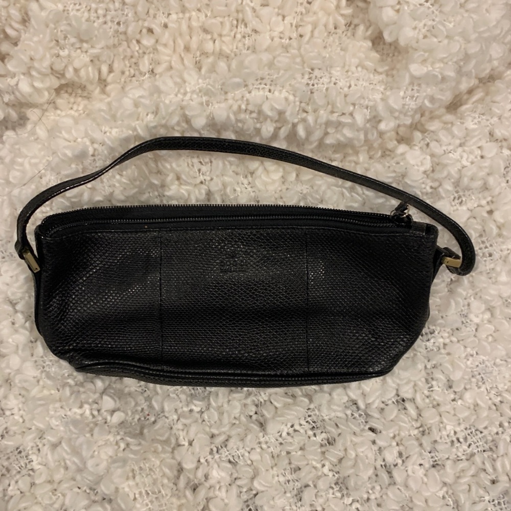 Black Gucci bag. Shoulder bag.
